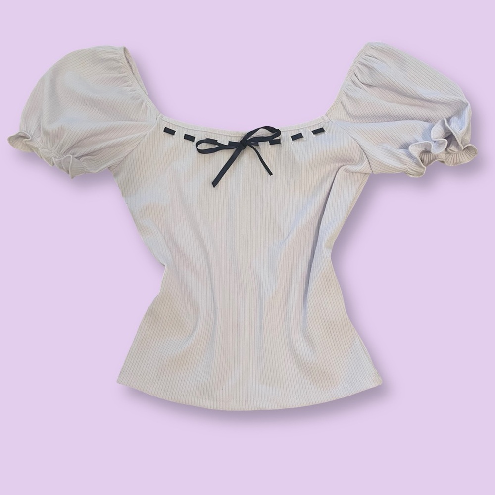 Frankee & Skylarr white and black coquette top with bow detail in Size XS🤍🖤